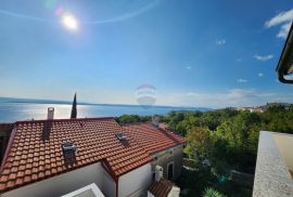 Dramalj, Crikvenica - stan 2s+db sa terasom s pogledom i parking, Crikvenica, Appartamento