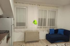 Dvoiposoban stan sa stvarima na odličnoj lokaciji u blizini DIF-a ID#5600, Apartamento