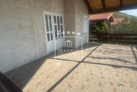 Seline - kuća katnica pogled more cca 150m od mora! 159000€, Starigrad, Haus