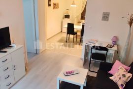 Stan centar prvi kat 38,11m2, Pula, Apartamento