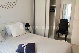 Stan centar prvi kat 38,11m2, Pula, Flat