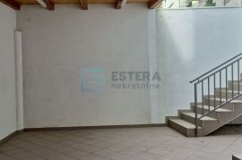 Stan (2x garsonijera) PRODAJA -28 m2+23m2+podrum- SAVSKA, Zagreb, Appartamento