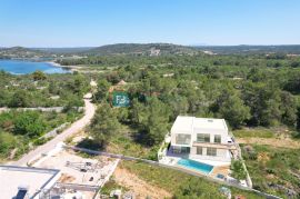 ŠIBENIK - BILICE, novo, namješten luksuzni stan, 1. kat, 400 m od mora, Šibenik - Okolica, Apartamento