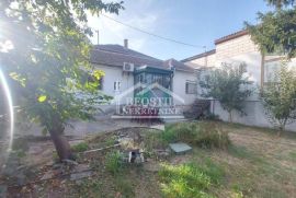 Smederevo - Senjak - 55m2+3ara ID#18973, Smederevo, Famiglia