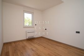 Novogradnja, četverosoban stan na prvom katu - 71m2, Sesvete, Appartement