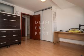 Dvije kuće s garažom - 217m2, Sesvete, Maison