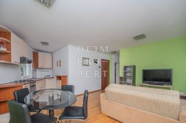 Namješten 2-soban stan sa vrtom - Lašćina, Jasenik, Maksimir, Apartamento