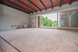 Kuća u prirodi s potencijalom - Plitvička jezera, Plitvička Jezera, House