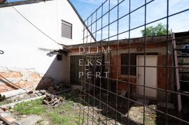 Kuća za renovaciju, Kozari bok, Žitnjak, Peščenica - Žitnjak, Ev