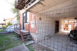 Kuća za renovaciju, Kozari bok, Žitnjak, Peščenica - Žitnjak, Haus