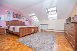 Dvoetažni stan u Petrinjskoj ulici, 137 m², Donji Grad, Wohnung