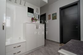 Komforan, četverosoban stan, 91.40 m², Dugo Selo, Kopčevec, Dugo Selo, Appartment