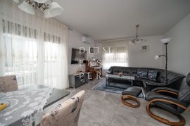 Komforan, četverosoban stan, 91.40 m², Dugo Selo, Kopčevec, Dugo Selo, Appartment