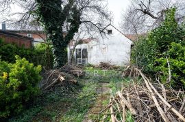 Građevinsko zemljište sa starom kućom, 565 m2, Donja Dubrava, Donja Dubrava, Tierra