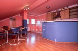 Stan u potkrovlju, 74.56 m², Sesvete, Sesvetska Selnica, Sesvete, Appartment