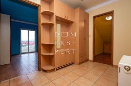 Stan u potkrovlju, 74.56 m², Sesvete, Sesvetska Selnica, Sesvete, Apartamento