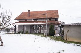 Obiteljska kuća, Lupoglav, Brckovljani, Brckovljani, House