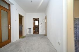 Kuća, 352 m², Dankovec, Zagreb, Gornja Dubrava, بيت