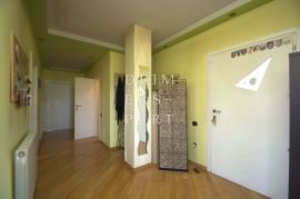 Prostran 5-soban stan na 1. katu, 111 m² - Kustošija, Črnomerec, Apartamento