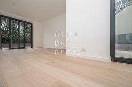 Maksimir, Jordanovac, useljivi penthouse s krovnom terasom - 188m2, Maksimir, Διαμέρισμα