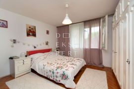 Kuća u Sesvetskim Selima, GBP 176.48 m², Sesvete, Casa