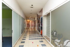 Poslovni prostor u prizemlju zgrade, 20,94 m², Sesvete, odlična lokacija, Sesvete, Propriedade comercial