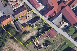 SNIŽENO! Građevinsko zemljište sa starom kućom na Jakuševcu-1615 m2, Novi Zagreb - Istok, Γη