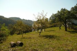 Građevinsko zemljište, 1250 m², Čučerje, mirna i lijepa lokacija, Gornja Dubrava, Terreno