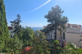 OPATIJA - CENTAR, stan 1S+DB s parkingom, za najam, Opatija, Apartamento