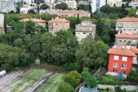 PEĆINE, stan na jedinstvenoj lokaciji, Rijeka, Wohnung