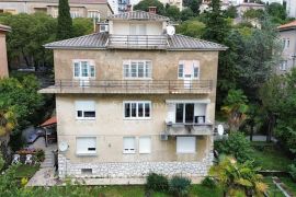 PEĆINE, stan na jedinstvenoj lokaciji, Rijeka, Appartement