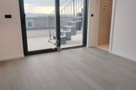 EKSKLUZIVNA NOVOGRADNJA - PENTHOUSE, Krk, Apartamento