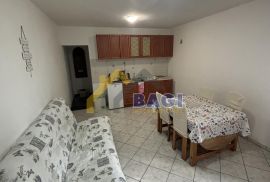 Kozari put - stan za 10-15 radnika, Peščenica - Žitnjak, Wohnung