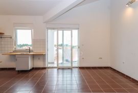 Novigrad, prilika! Dvosoban stan s pogledom na more !, Novigrad, Appartement