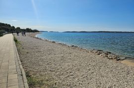 Luksuzan stan u Peroju blizu plaže s otvorenim pogledom na more i na Nacionalni park prirode Brijuni, Vodnjan, Διαμέρισμα