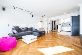 Zagreb, Rudeš, moderan trosoban stan površine 87 m2, Zagreb, Apartamento