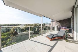 Zagreb, Remete, luksuzan trosobni pentouse NKP 110,00 m2, Zagreb, Stan