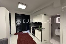 Zagreb, Gornji Grad, novouređeni prostor 30 m2 s privatnim ulazom, Zagreb, Apartamento