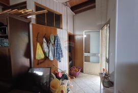 Istra, Marčana, gospodarski objekt na 12000 m2, Marčana, Casa