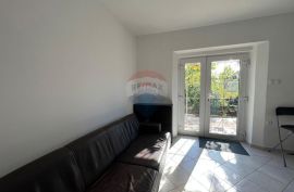 ZAMET - stan u prizemlju, etaža 81m2 s okućnicom, Rijeka, Apartamento