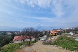 RIJEKA,KOSTRENA- kuća 4S+DB sa bazenom i panormskim pogledom na more, Kostrena, Σπίτι