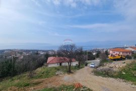 RIJEKA,KOSTRENA- kuća 4S+DB sa bazenom i panormskim pogledom na more, Kostrena, House