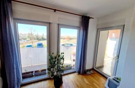 Istra, Valdebek stan 55m2, Pula, Flat