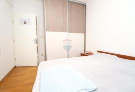 Zagreb, Dankovec, prostrani stan s dva parkirna mjesta, 83m2, Gornja Dubrava, Apartamento