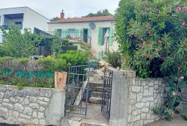 Dramalj, Crikvenica-  primorska autohtona kuća sa panoramskim pogledom na more, Crikvenica, House