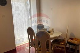 Istra, Pula - širi centar stan od 79,90 m2, Pula, Flat