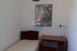 Istra, Pula - širi centar stan od 79,90 m2, Pula, Wohnung