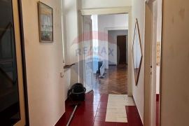 Istra, Pula - širi centar stan od 79,90 m2, Pula, Daire