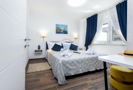 Rovinj,savršen stan u novogradnji s ukupno 3 stana,85m2+parking, Rovinj, Appartment