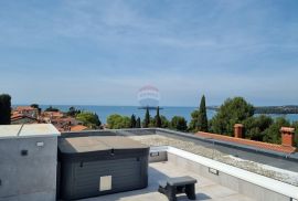 Rovinj, novi penthouse 220m2 s otvorenim pogledom na more + garaža 48m2 + lift, Rovinj, Kвартира